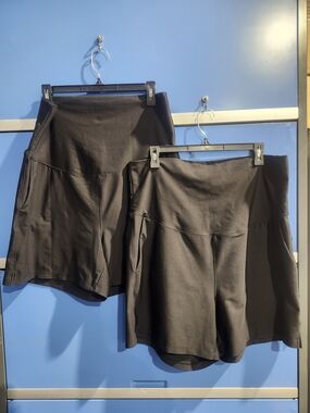 Old Navy Black High-Waist Athletic Shorts Size L, 2 pair